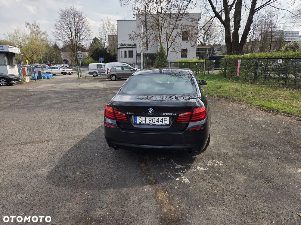 BMW Seria 5 535d xDrive - 4