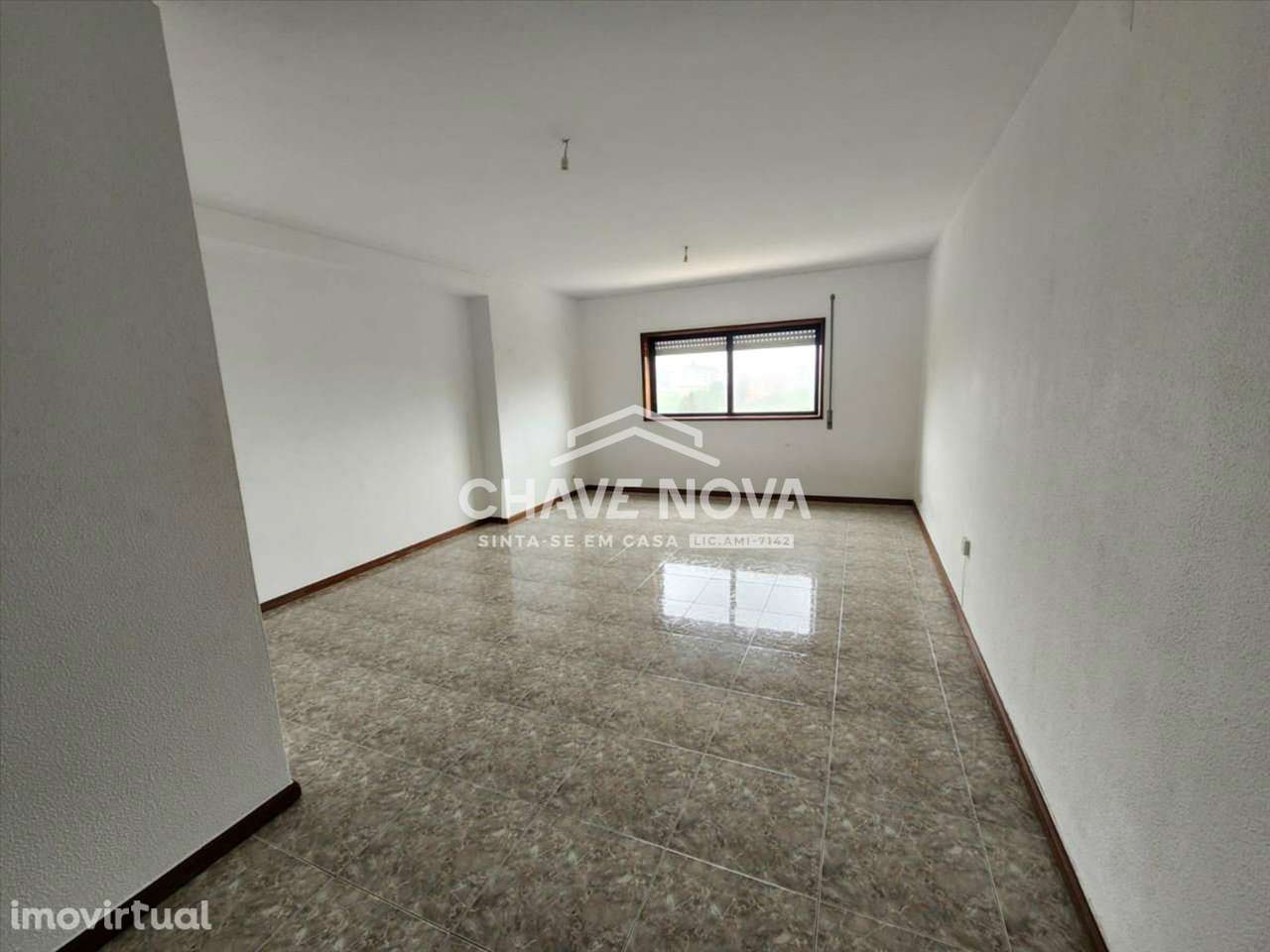 T2 c/ Lugar de Garagem em Vilar do Paraíso - Grande imagem: 2/17