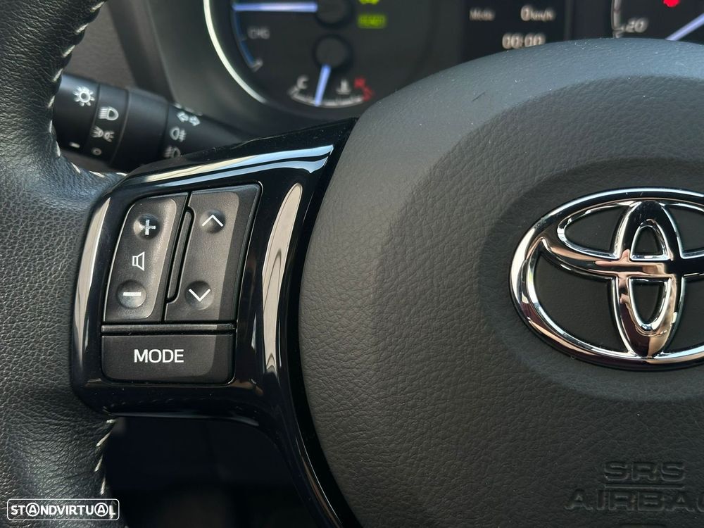 Toyota Yaris 1.5 HSD Comfort +P.Style+P.Techno - 15