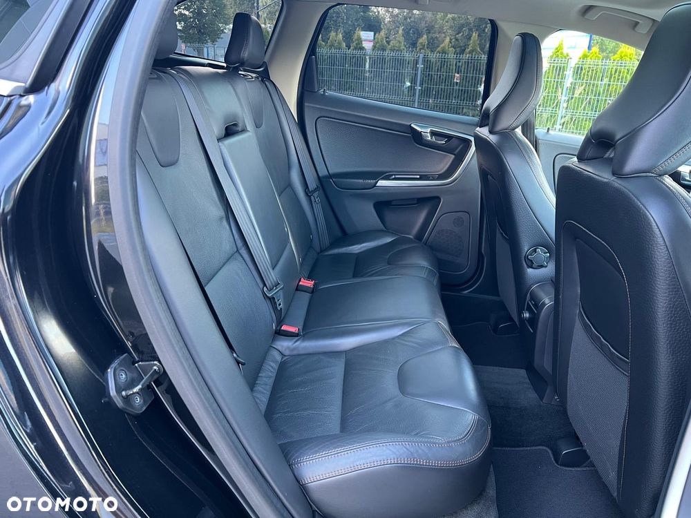 Volvo XC 60 D4 AWD Geartronic Momentum - 19