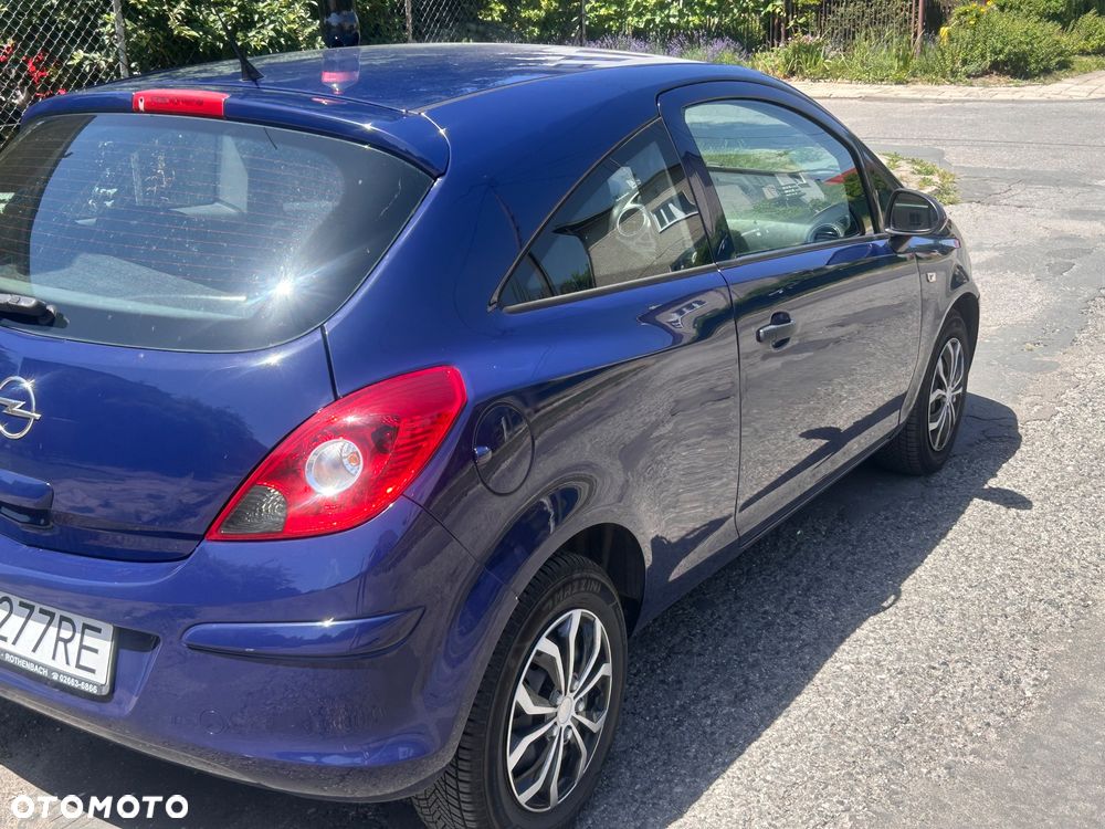 Opel Corsa 1.2 16V Essentia - 8