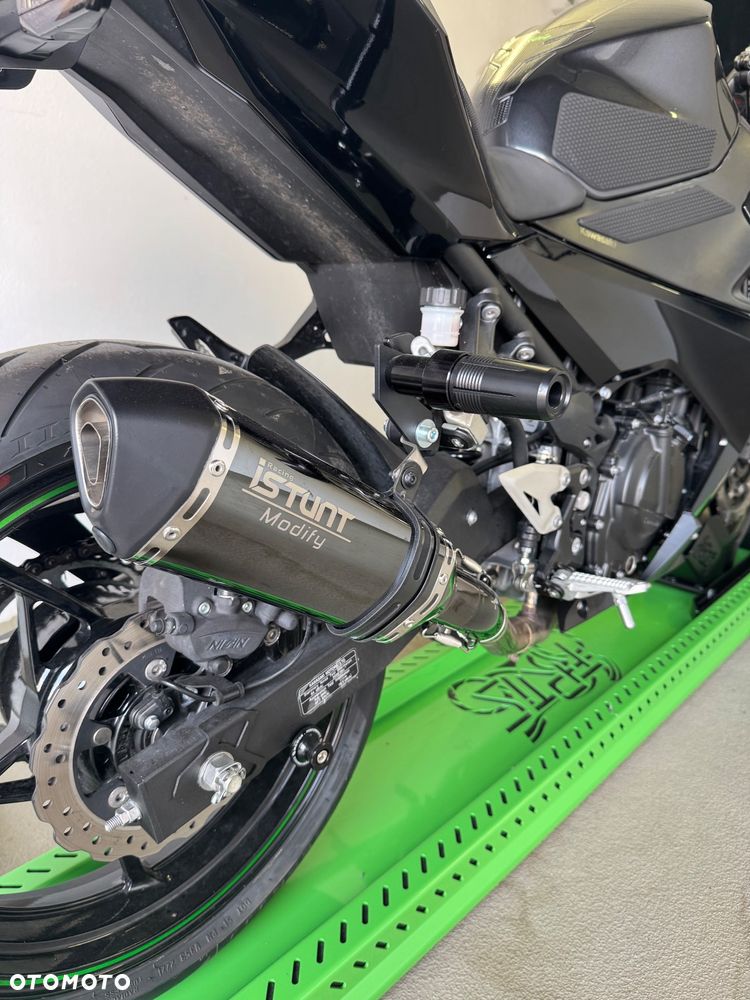 Kawasaki Ninja 400 - 5