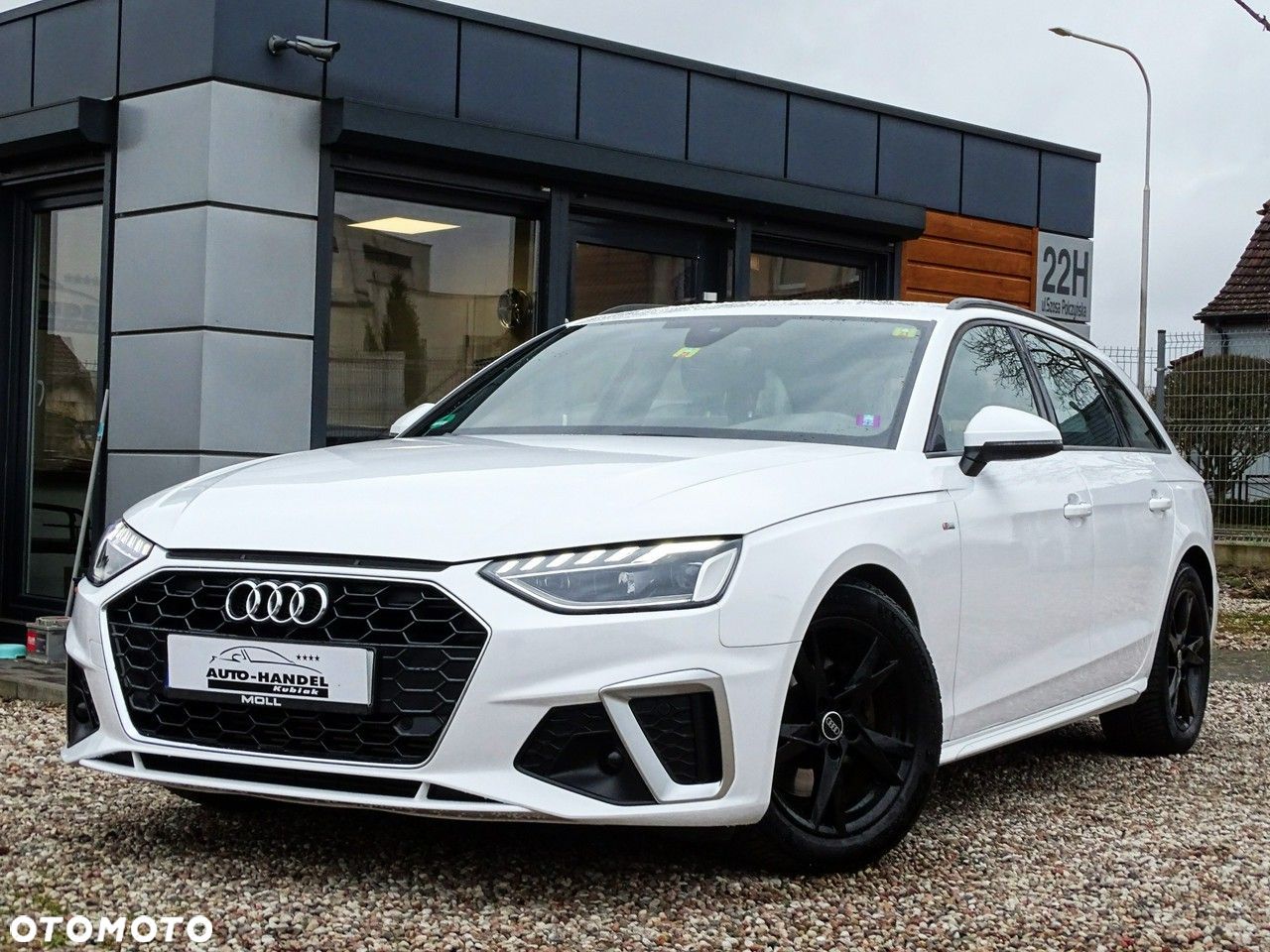 Audi A4 40 TFSI S tronic - 1