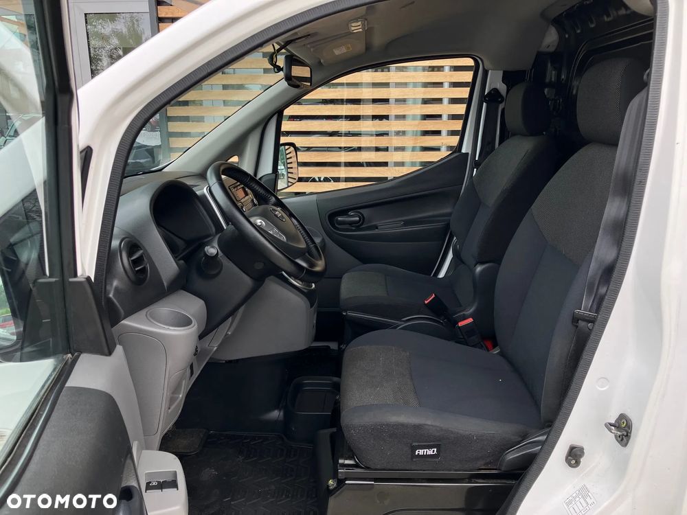 Nissan NV200 XL VOLTIA - 33
