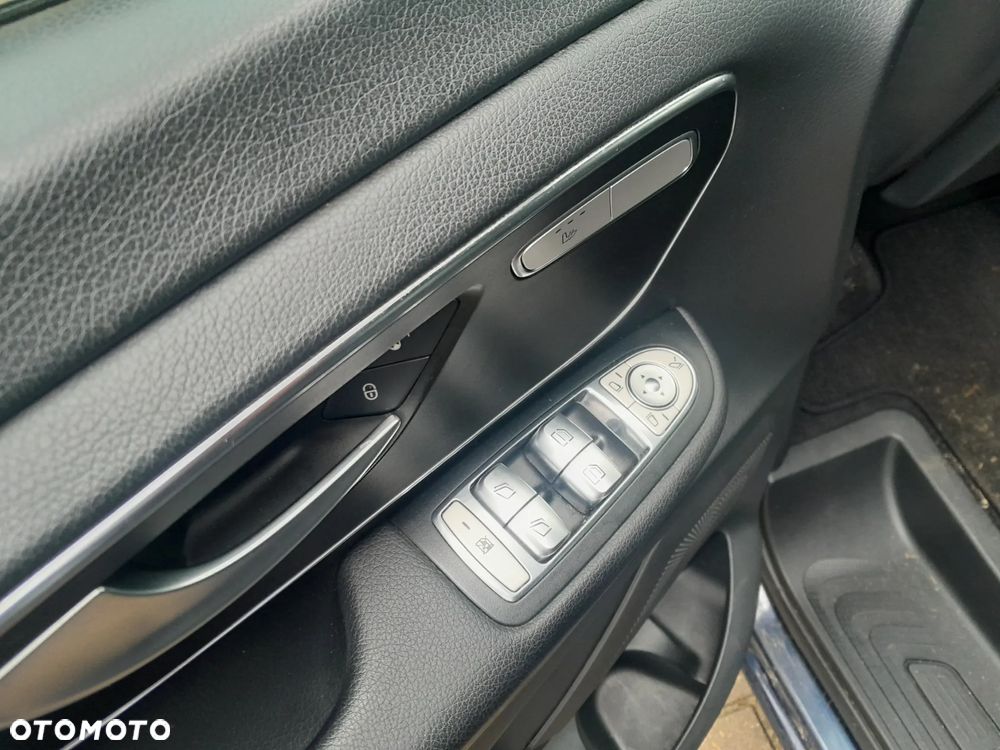 Mercedes-Benz Klasa V 250 d lang 7G-TRONIC SCORE - 10