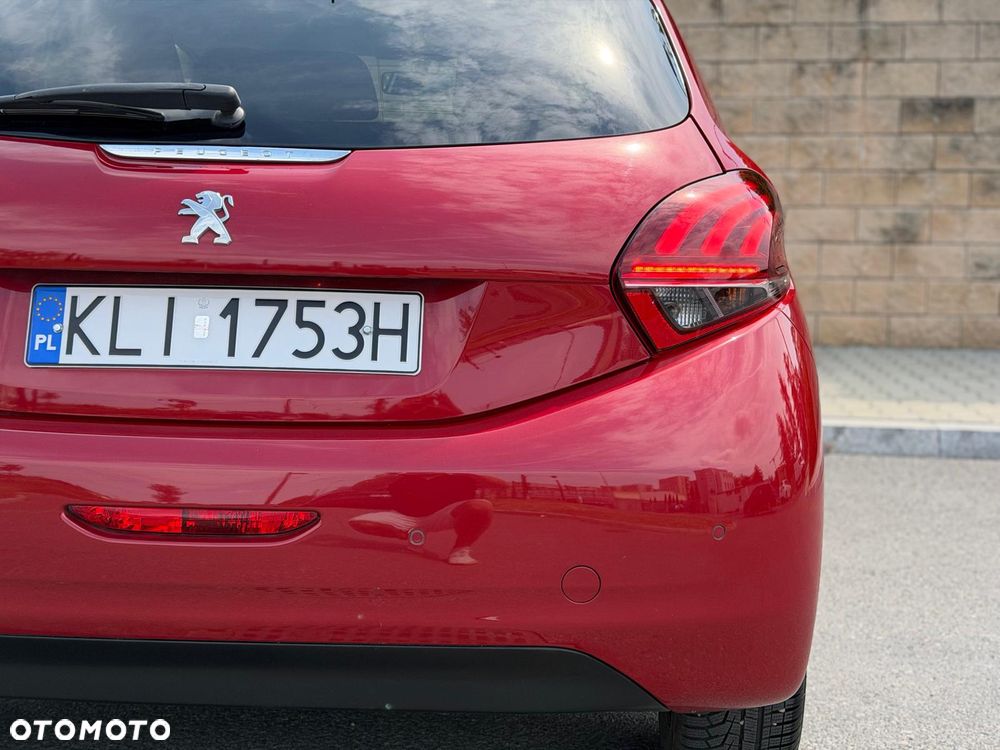 Peugeot 208 1.2 PureTech Style - 22