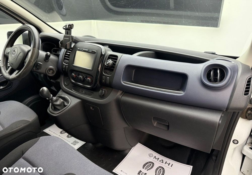 Opel Vivaro - 17