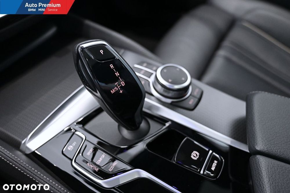 BMW Seria 5 540i xDrive mHEV - 10