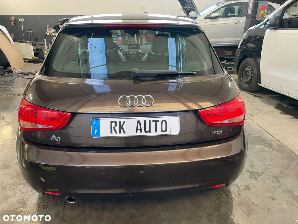 Audi A1 3-drzwiowe 1.6 TDI S line Sportpaket - 4