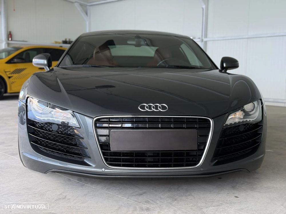 Audi R8 Coupé 4.2 FSI quattro R tronic - 12