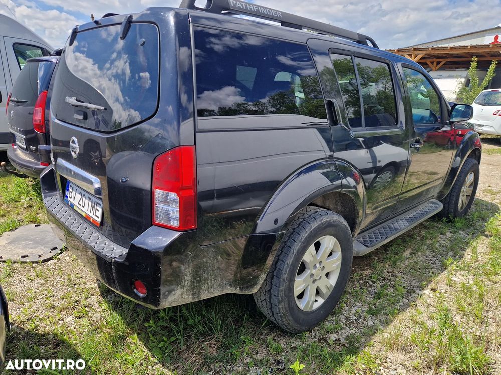 Nissan Pathfinder 2.5 dCi Aut SE - 4
