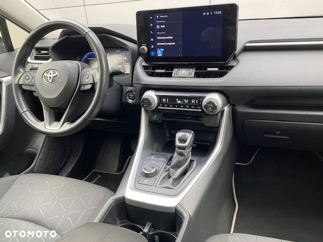 Toyota RAV4 - 16