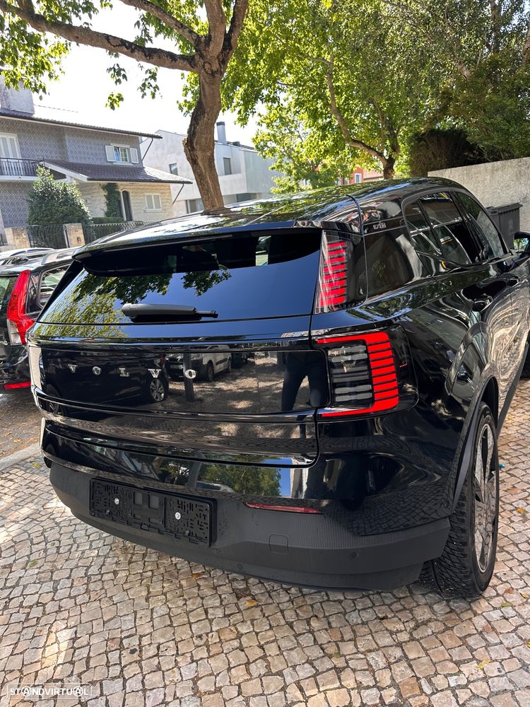 Volvo EX30 Twin Motor Performance AWD Black Edition Ultra - 3