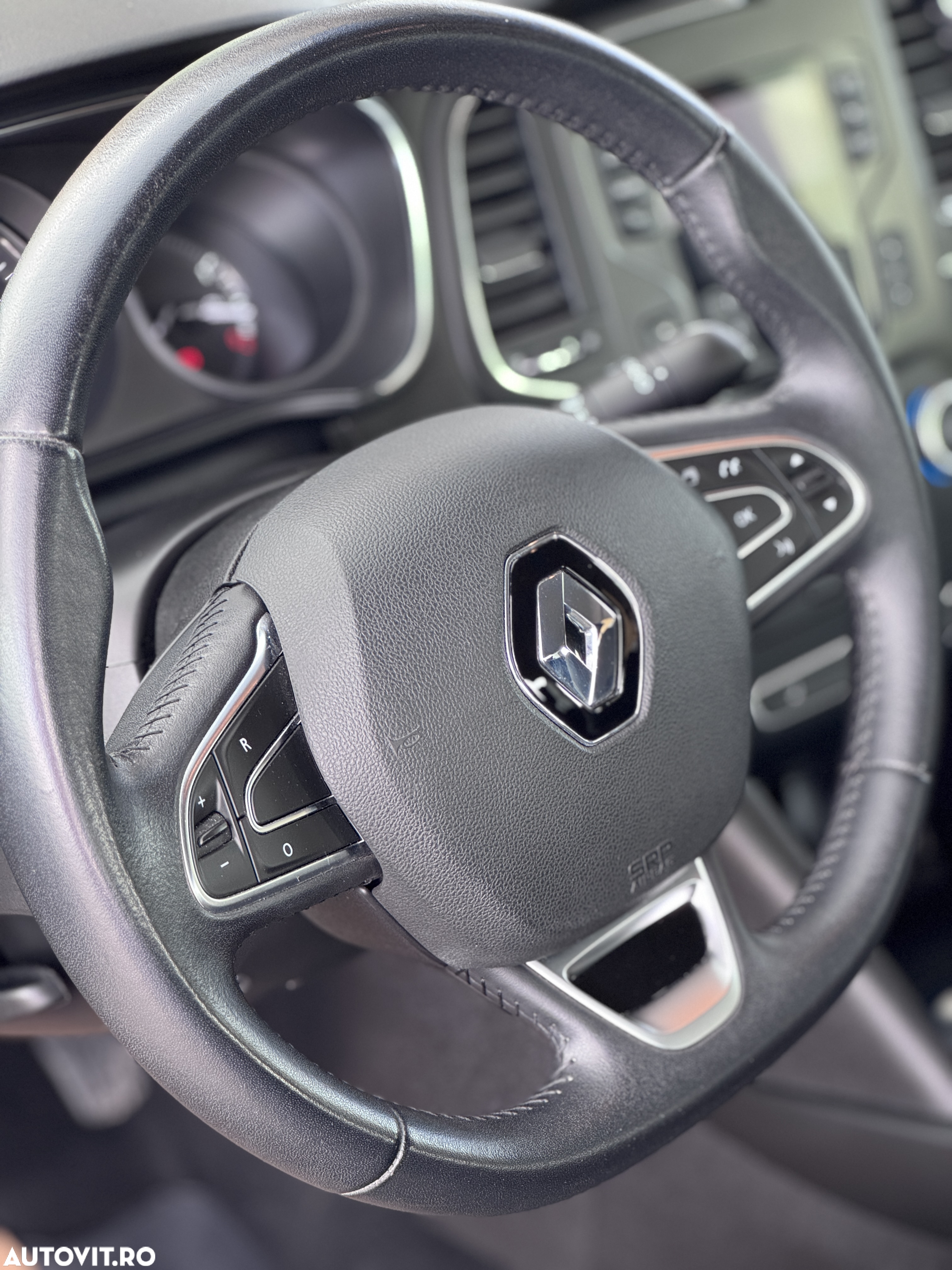 Renault Megane BLUE dCi Intens - 6