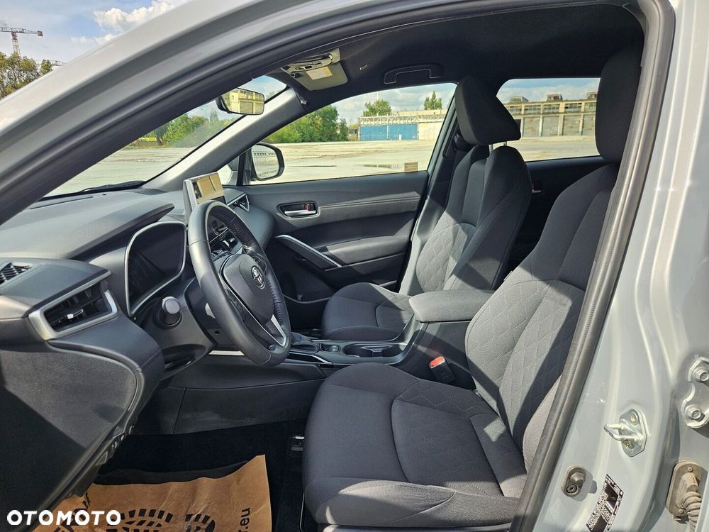 Toyota Corolla Cross - 16