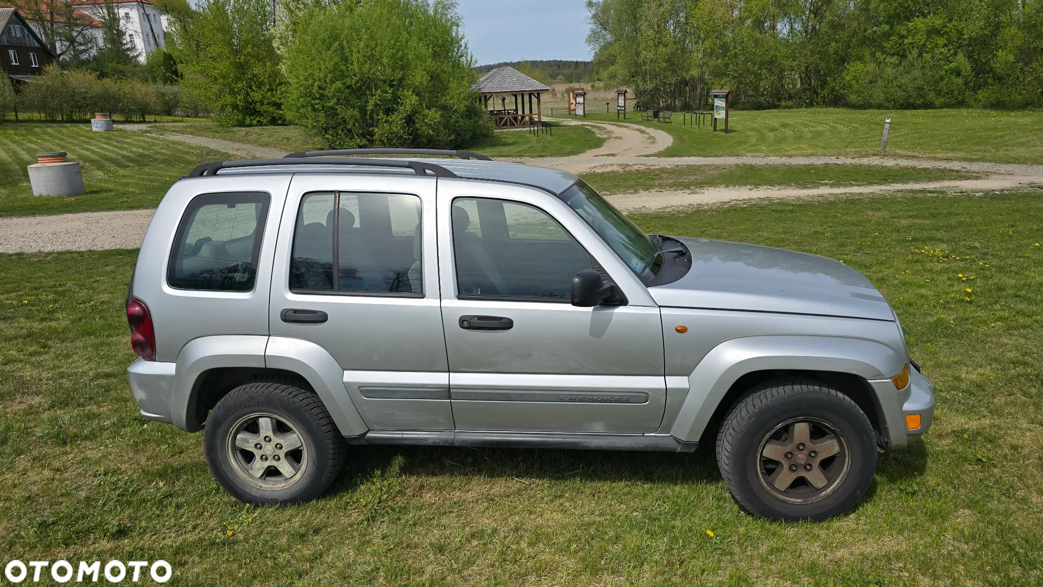 Jeep Cherokee 2.8 CRD Sport - 4