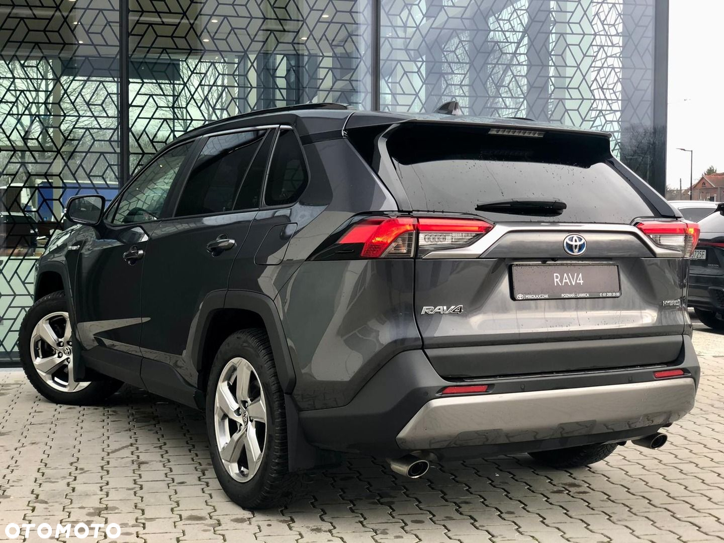 Toyota RAV4 - 11