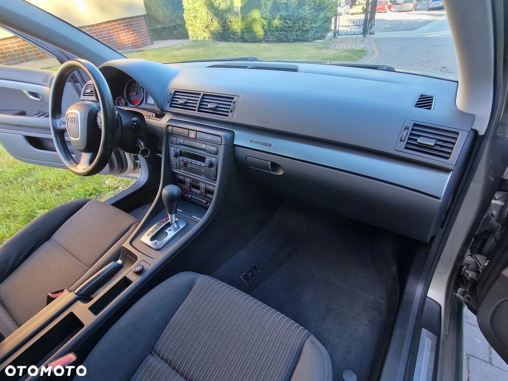 Audi A4 Avant 3.2 FSI quattro tiptronic - 23