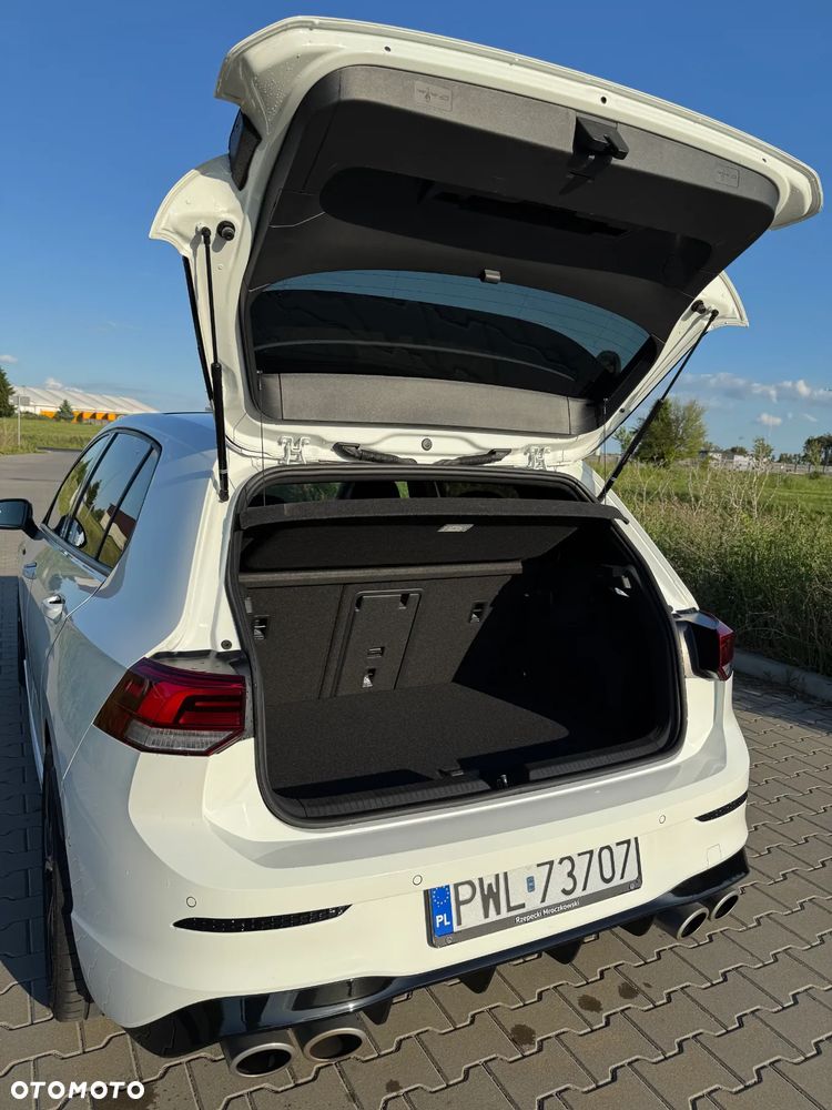Volkswagen Golf - 10