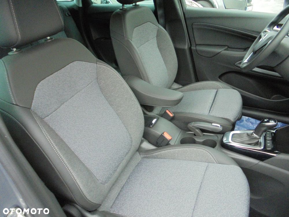 Opel Crossland X - 16