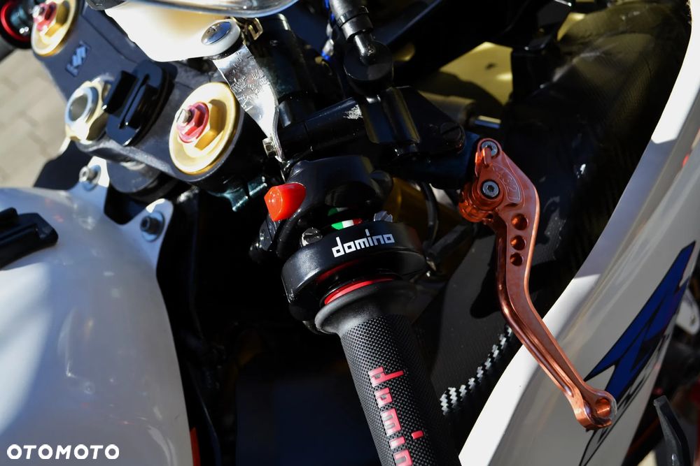 Suzuki GSX-R - 10