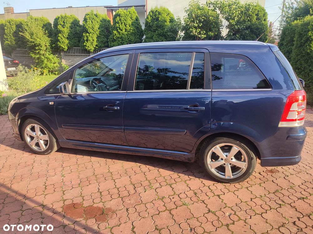 Opel Zafira - 11