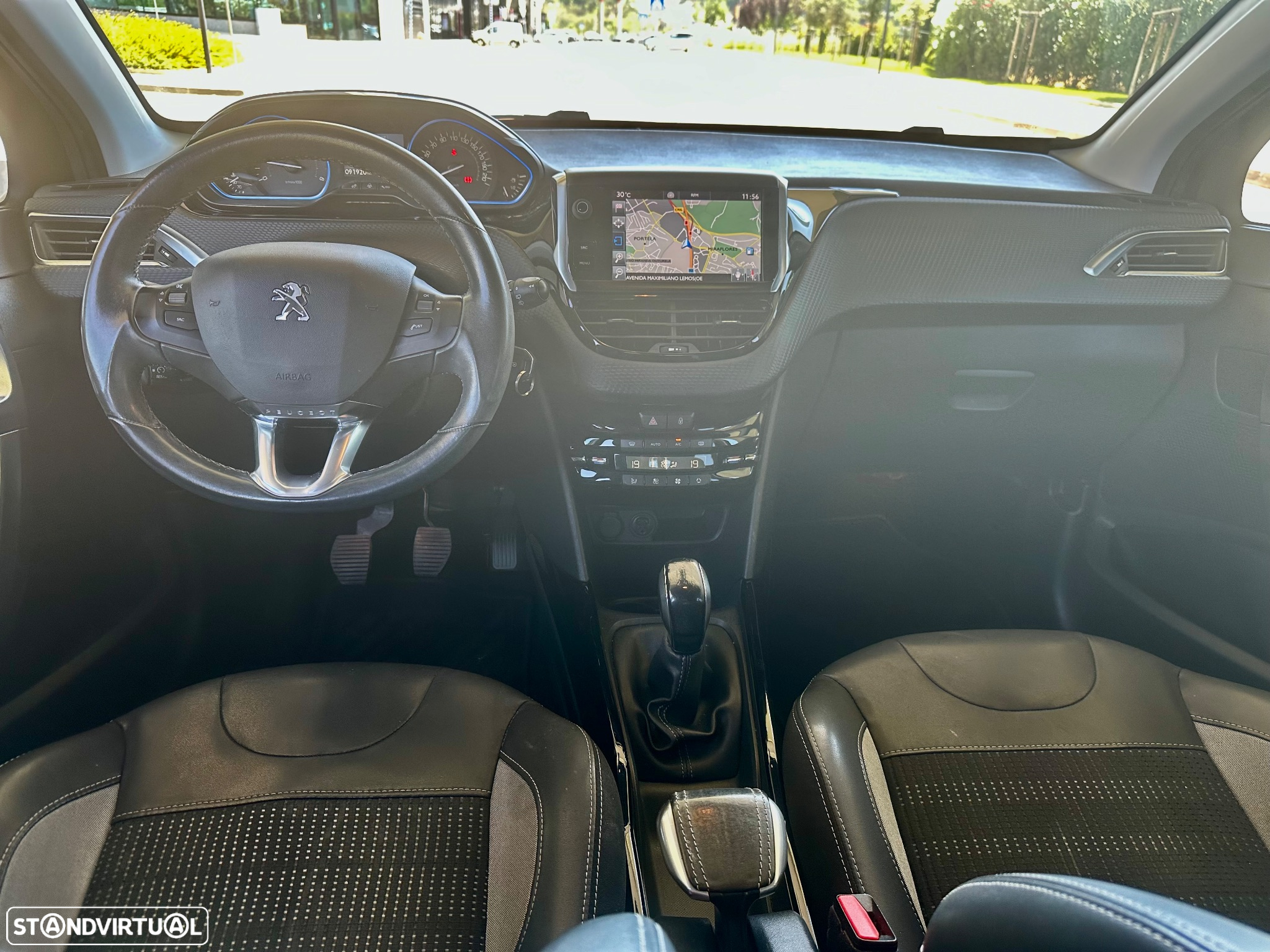 Peugeot 2008 1.6 BlueHDi Allure - 6