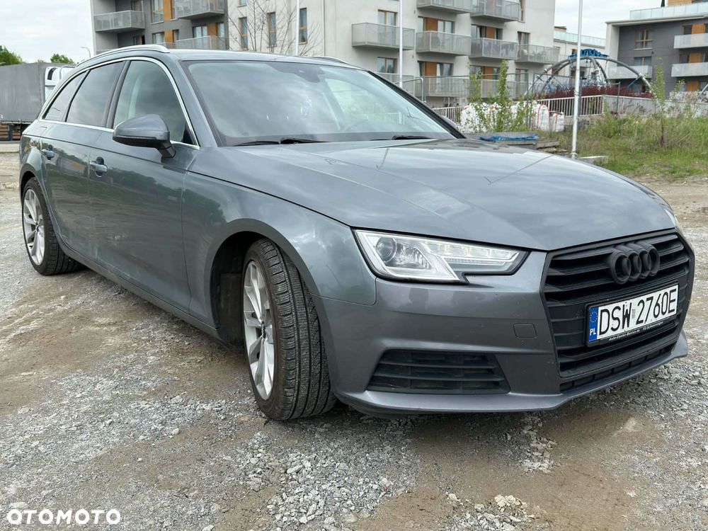 Audi A4 Avant 2.0 TDI DPF Ambiente - 12