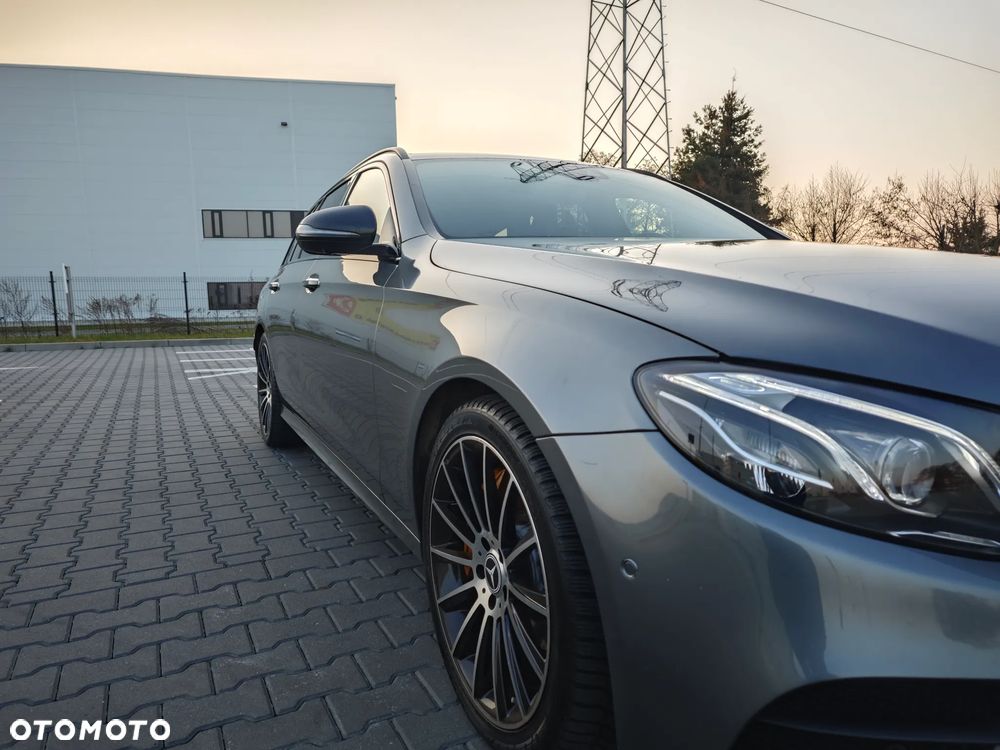 Mercedes-Benz Klasa E 400 d 4Matic T 9G-TRONIC AMG Line - 14