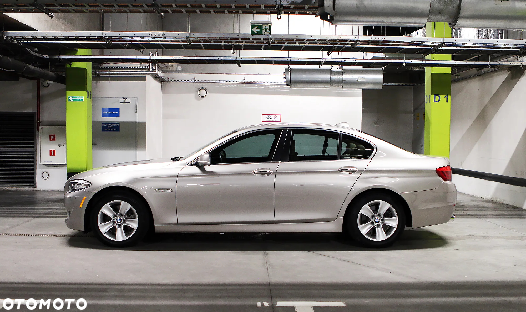 BMW Seria 5 528i - 5