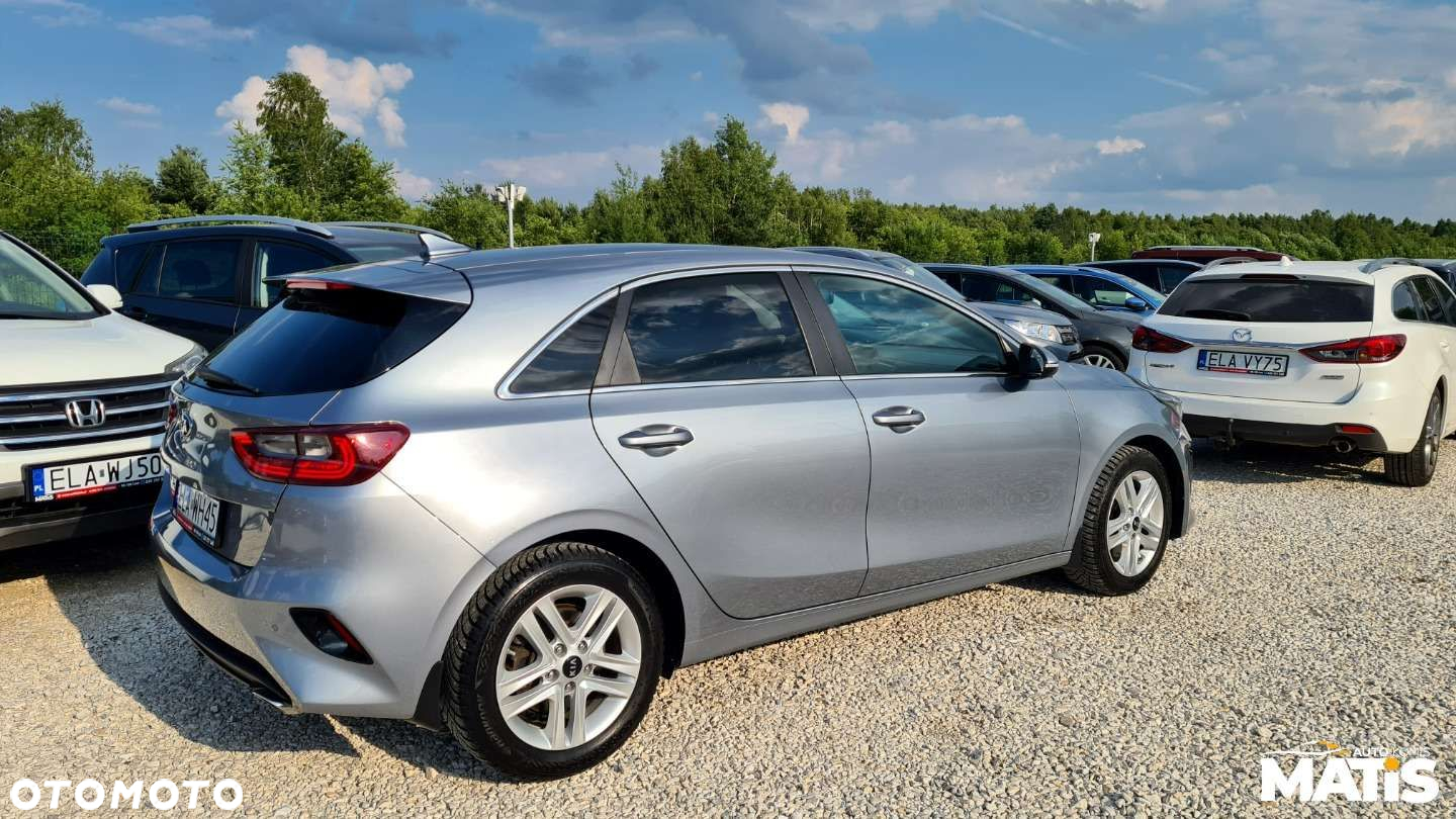 Kia Ceed - 25