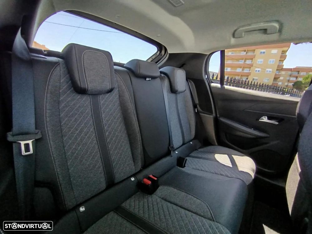 Peugeot 208 TURBO 100 Allure - 15