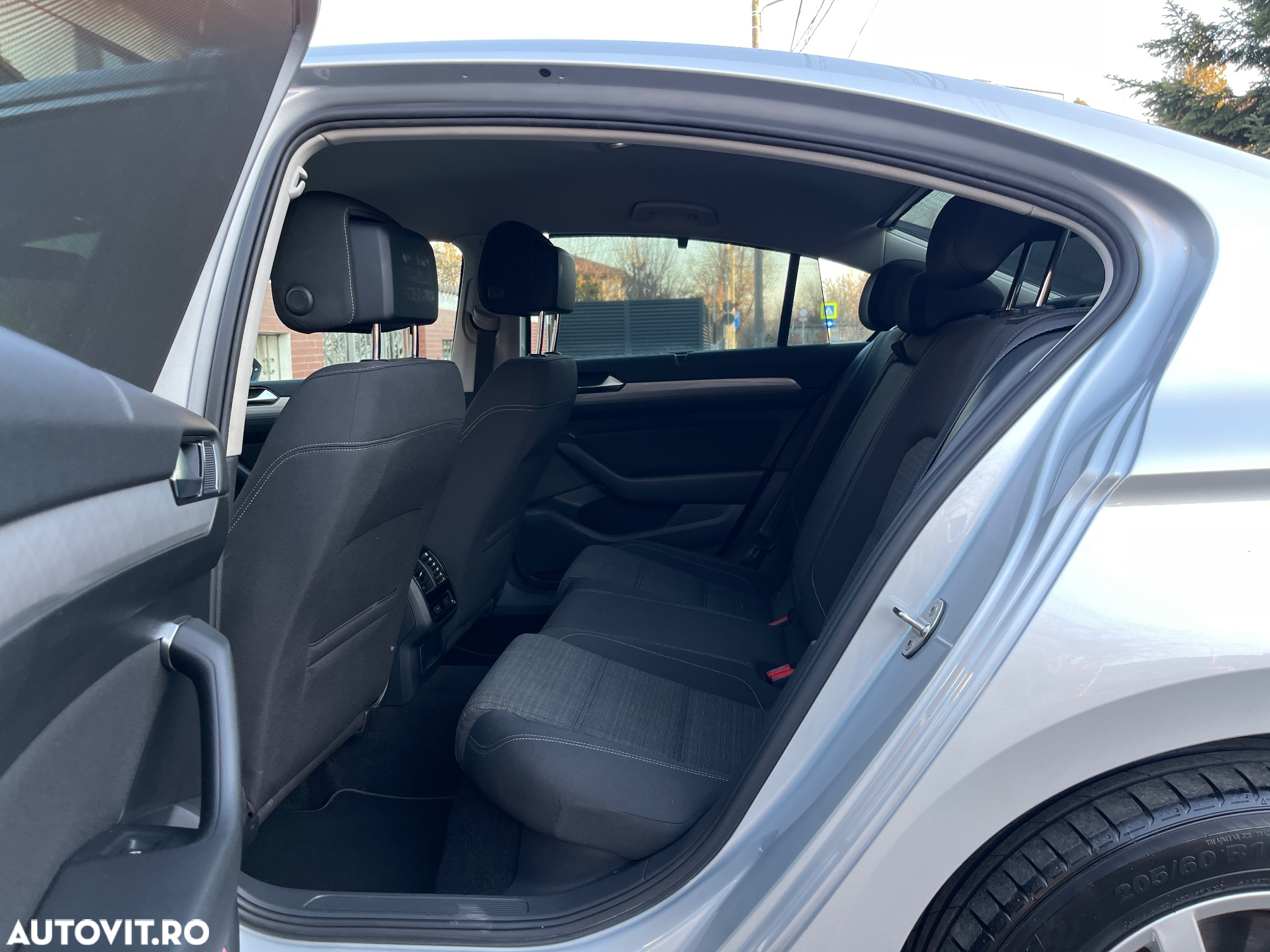 Volkswagen Passat Variant 2.0 TDI Highline - 7