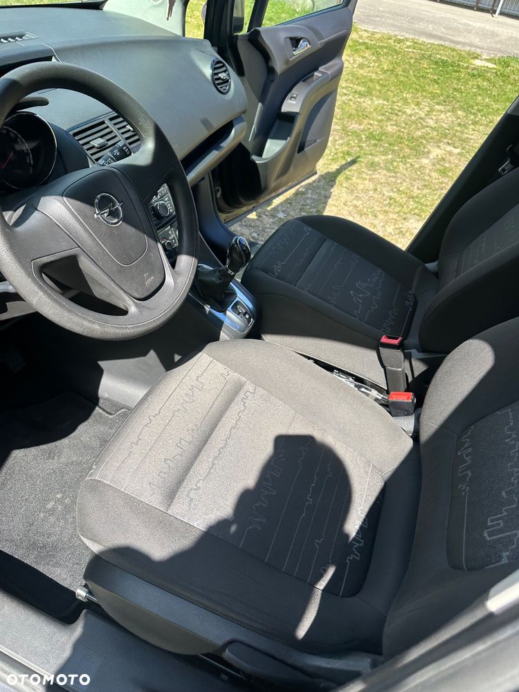 Opel Meriva - 36