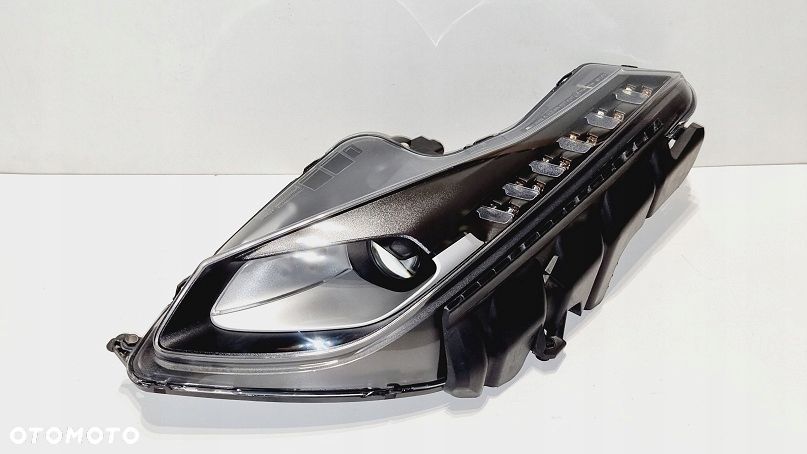 Reflektor lewy XENON FERRARI 488 GTB PISTA europa - 2