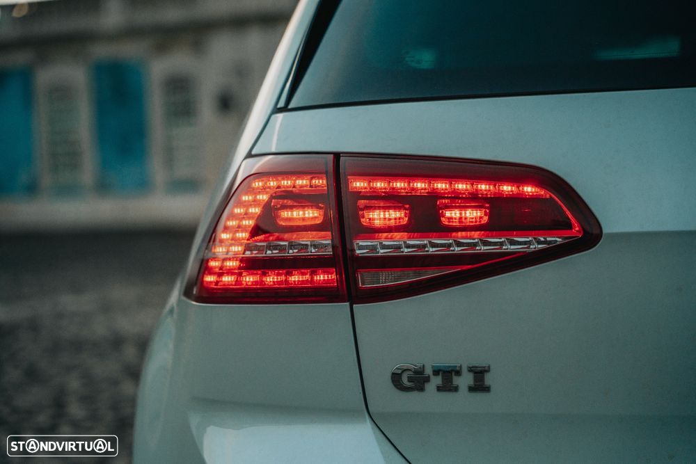 VW Golf GTI BlueMotion - 5