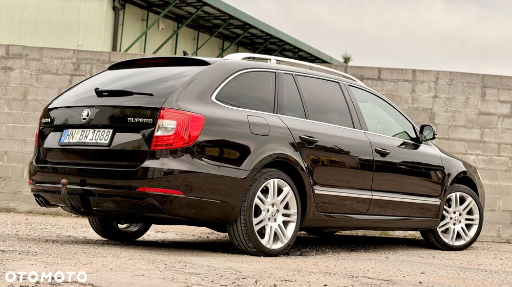 Skoda Superb 2.0 TDI DSG Exclusive - 19