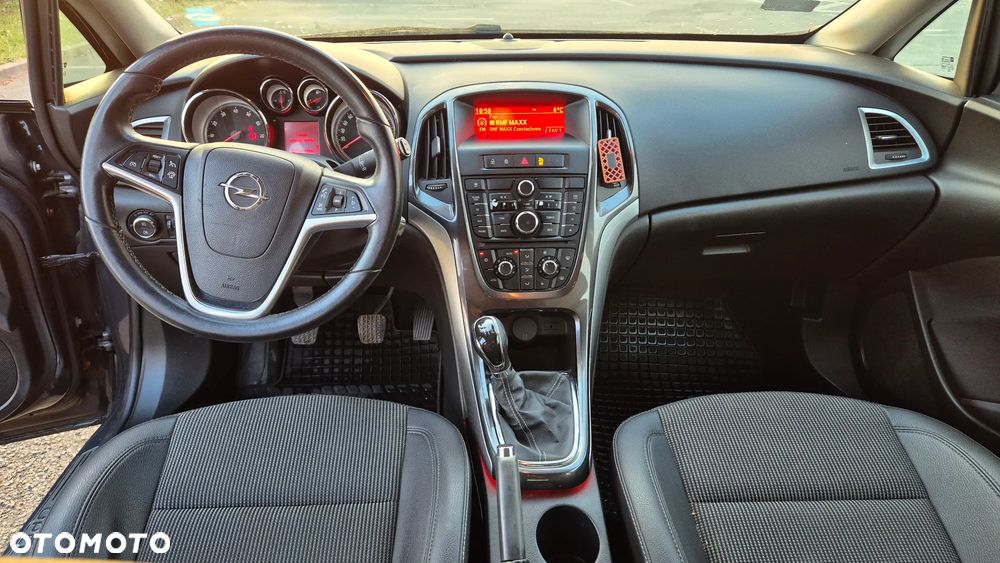 Opel Astra 1.4 T Cosmo - 8
