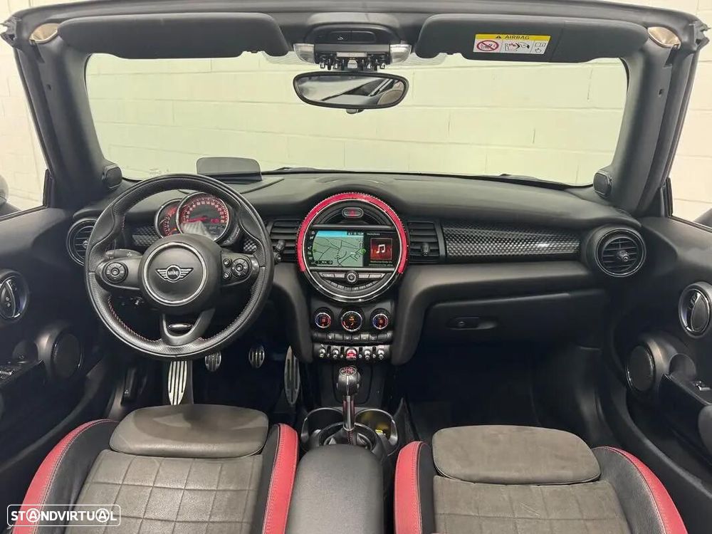 MINI Cabrio - 37
