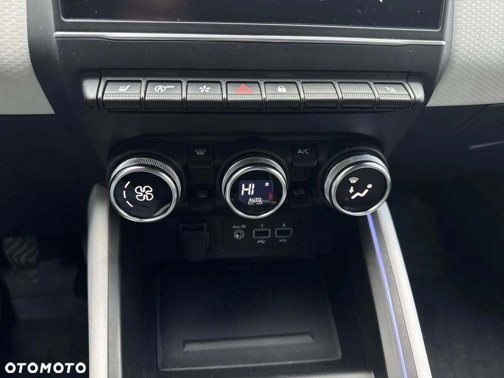 Renault Clio 1.0 TCe Techno - 29