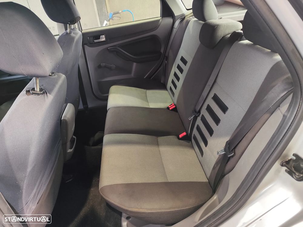 Ford Focus 1.6 TDCi Sport - 5