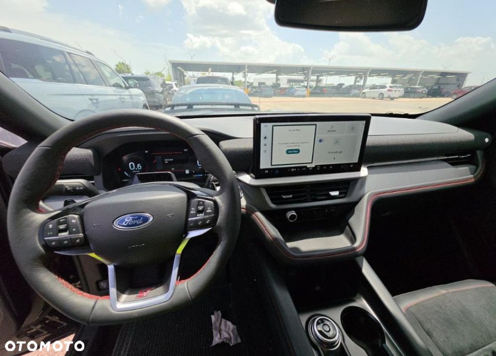 Ford Explorer - 13