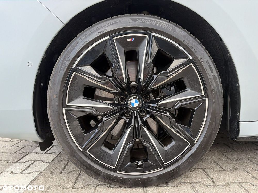 BMW Seria 7 - 10