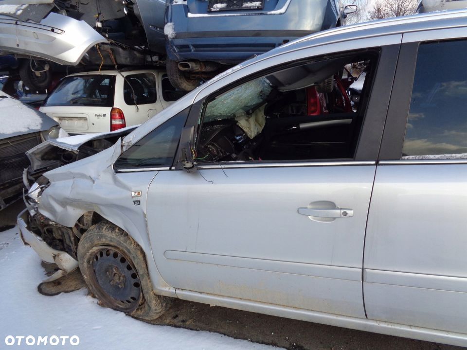 OPEL ZAFIRA B DRZWI PRZÓD LEWE - 1