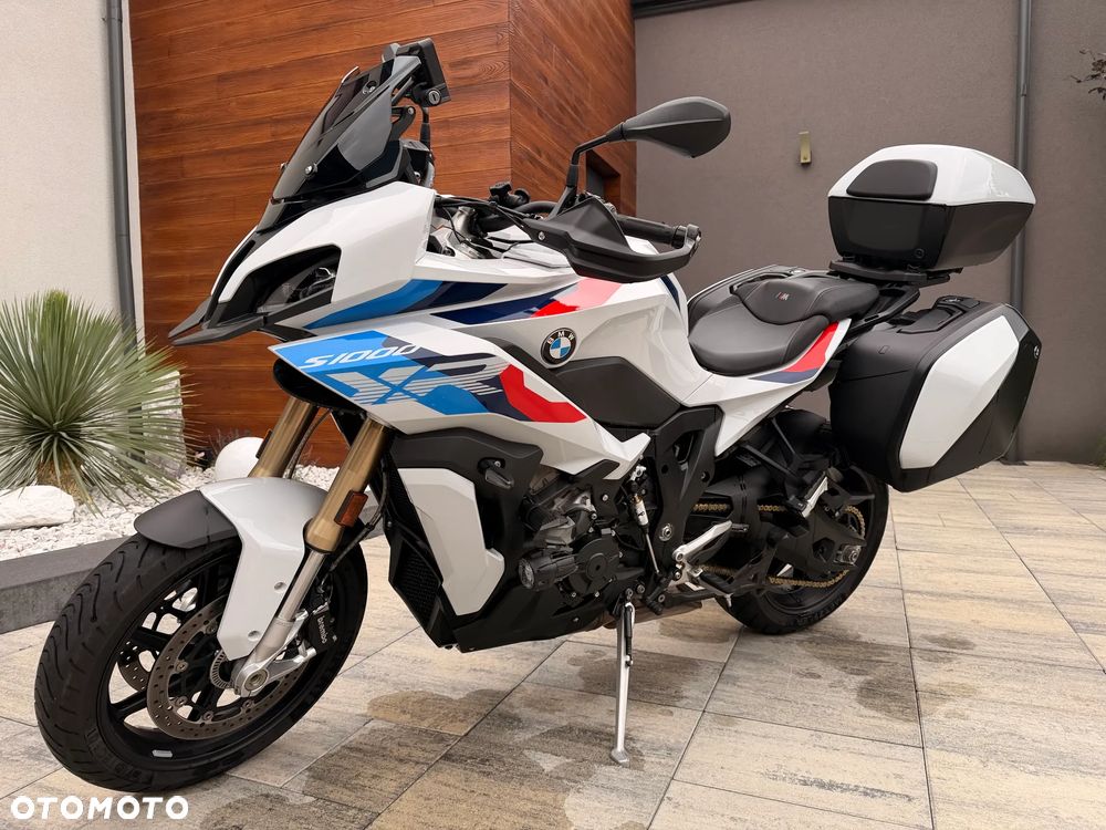 BMW XR - 1