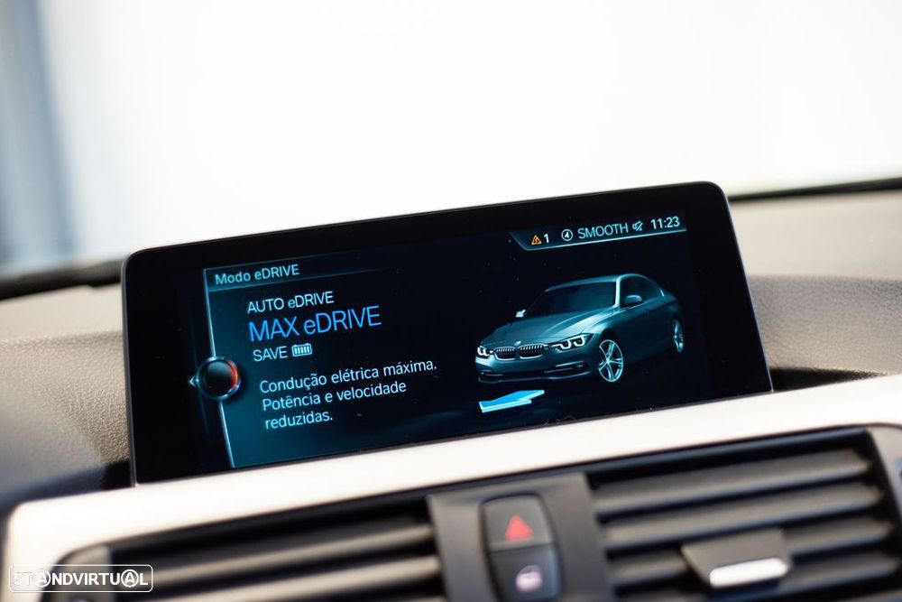 BMW 330 e iPerformance Advantage - 9