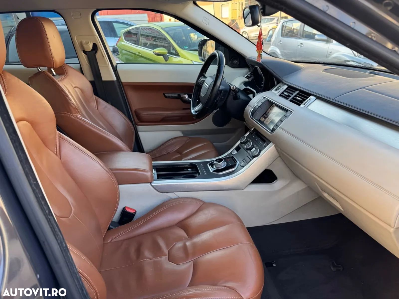 Land Rover Range Rover Evoque - 1