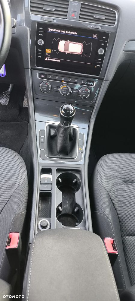 Volkswagen Golf 2.0 TDI SCR Highline - 16