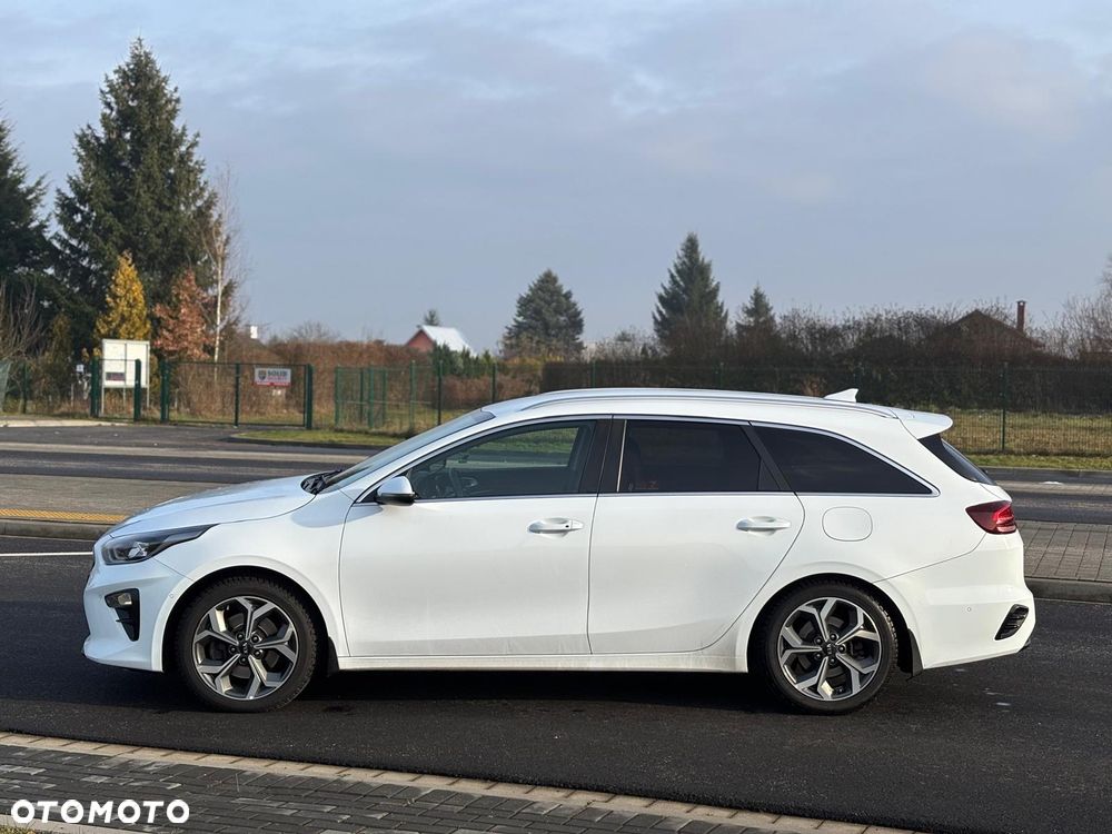 Kia Ceed 1.6 CRDi SCR L Business Line Plus - 4
