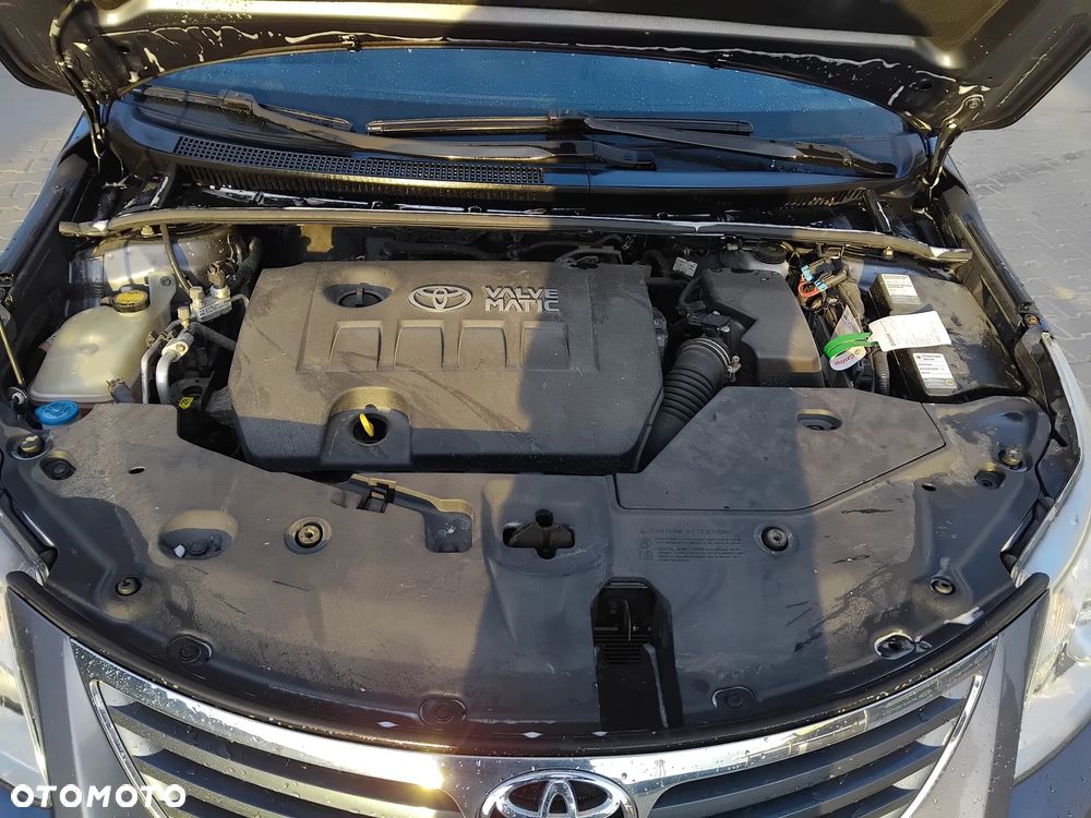 Toyota Avensis 1.8 Sol - 25